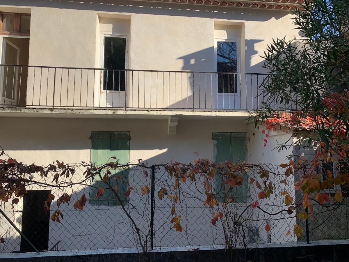 T2 entièrement équipé et refait à neuf à 10mn Alès Apartamento La Grand'Combe Exterior foto