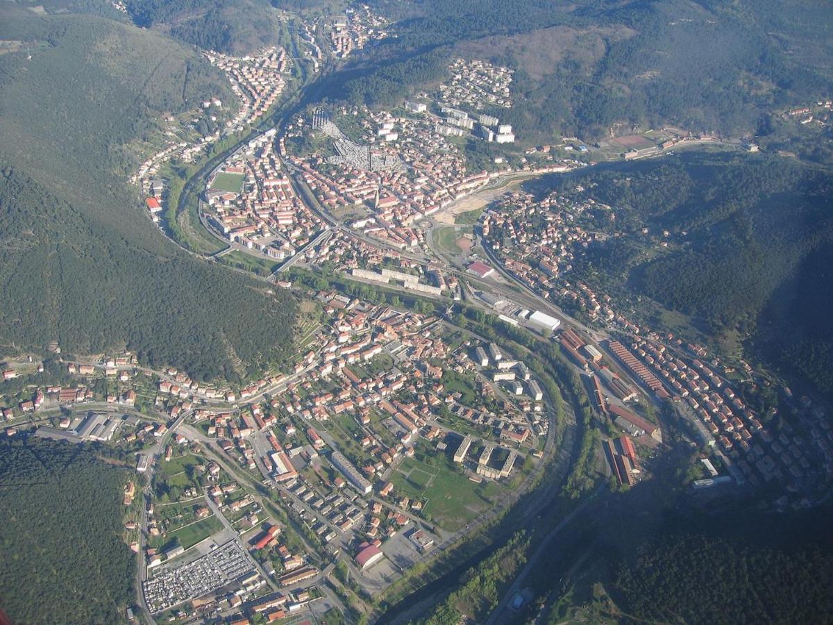 T2 entièrement équipé et refait à neuf à 10mn Alès Apartamento La Grand'Combe Exterior foto